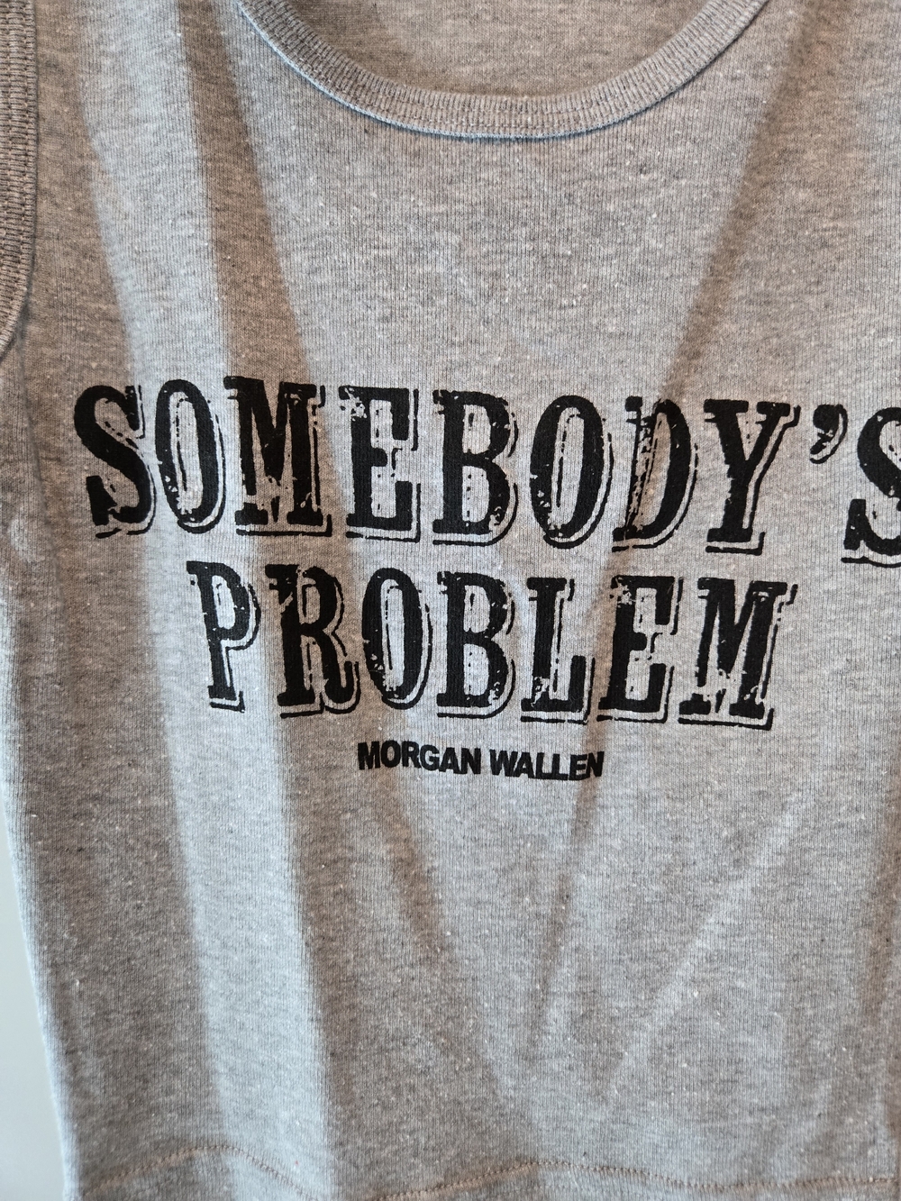 Morgan Wallen Grey 'Somebody's Problem' Graphic Crop Tank - Picture 2 of 9